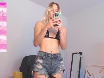 girl
        petitebrat cam image #1866209