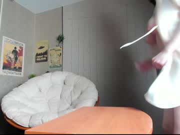 girl
        gohaaard420 cam image #1083287