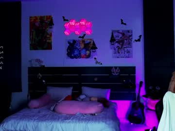 girl
        madnessalise cam image #2792266
