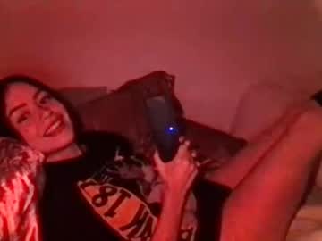 girl
        littlesugarpea cam image #2484568