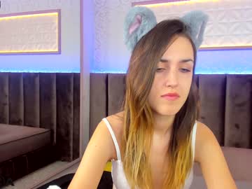 girl
        rubyluka cam image #649012