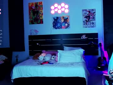 girl
        madnessalise cam image #2390453