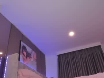 girl
        lil_mayaa cam image #2192031