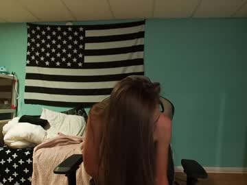 girl
        anabelleleigh cam image #2309022