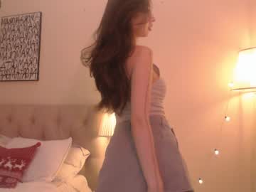 girl
        sarasuo cam image #3254744