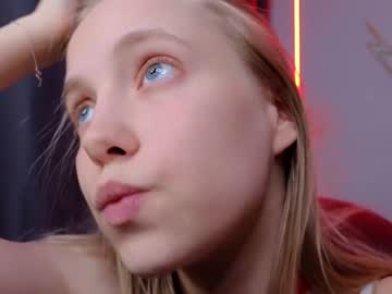 girl
        appr0ved cam image #1280966