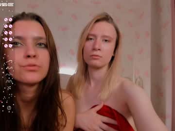 couple Milf & Teen Sex Cam Girls with sandrapayne