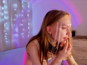 girl
        cyber_kit cam image #1441710