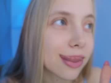 girl
        appr0ved cam image #1302198