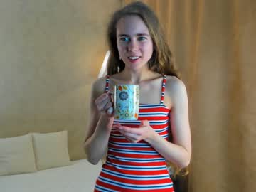 girl
        rubrain cam image #1511173
