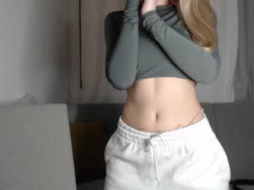 girl
        kriss0leoo cam image #2956267