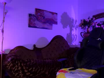 girl
        jessiccaburns cam image #673525