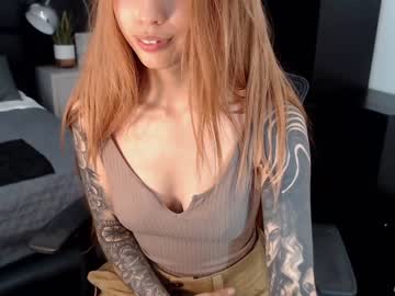 girl
        annaliese_bach cam image #896526