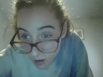 girl Milf & Teen Sex Cam Girls with xperkyandtightx