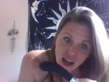 girl
        naughtyymarie420 cam image #1808088