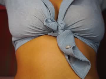girl
        cassandra_diaz cam image #3336643