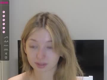 girl
        evafrancis cam image #1843253