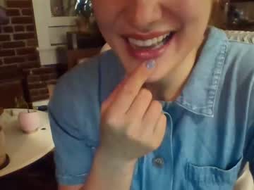 girl
        cukqueen436282 cam image #2278119