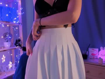 girl
        shirleywatson cam image #799395