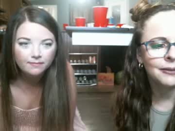 couple Milf & Teen Sex Cam Girls with georgiagirl27