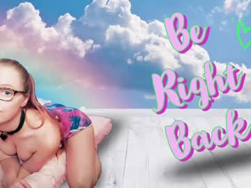 girl
        emmasky69 cam image #1486620