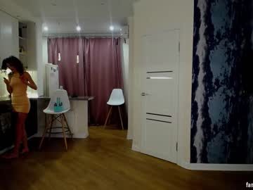 girl
        _eva_001 cam image #226746