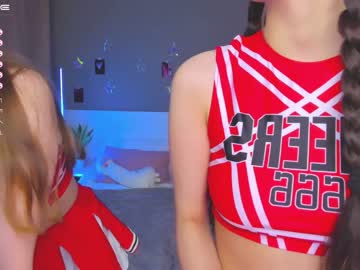 girl
        katie_cooperr cam image #1981570