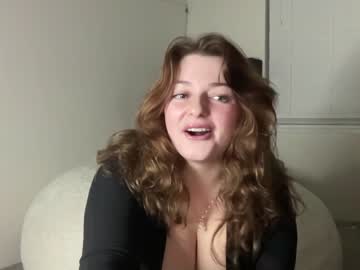 girl
        bigboobsgirl420 cam image #769138