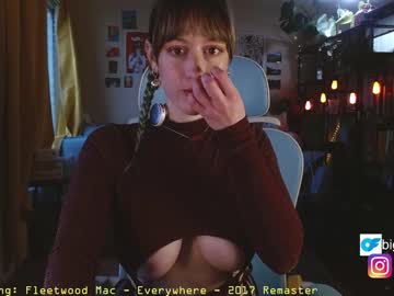 girl
        bigeyesxo cam image #3138411