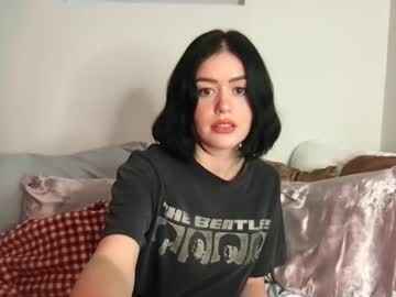 girl
        littlesugarpea cam image #2448226