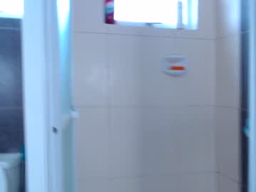 girl
        allforshow93 cam image #1574475