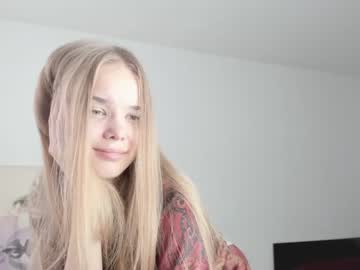girl
        infinite_reality cam image #2487114