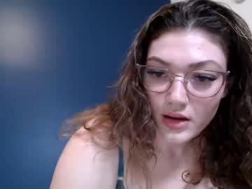 girl
        jacquelinexox cam image #2975625