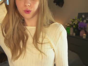 girl
        infinitysoul_ cam image #1210499