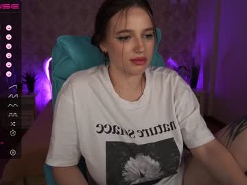 girl
        tipssiwave cam image #2067110