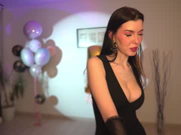 girl
        sophia_lean cam image #1838028