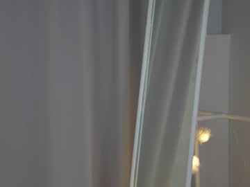 girl
        bb_jett cam image #2290515