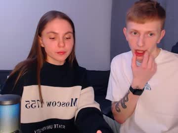 couple
        julsweet cam image #3446294