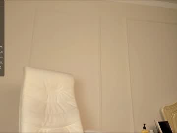 girl
        nao_mi_ cam image #2479431