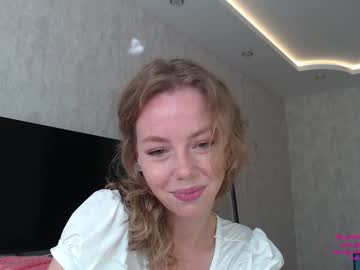 girl
        elli_harmon cam image #2273050