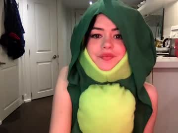girl
        littlesugarpea cam image #1062505