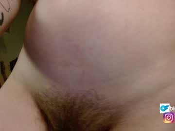 girl
        bigeyesxo cam image #2691612