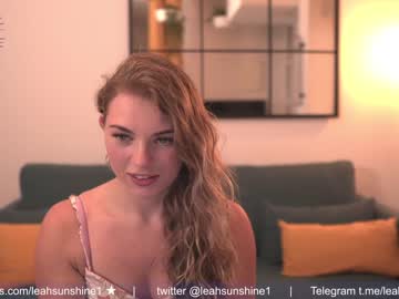 girl
        leahsunshine cam image #1710741