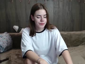 girl
        _alicewonder_ cam image #814330