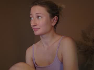girl
        wendy_amber cam image #2439758