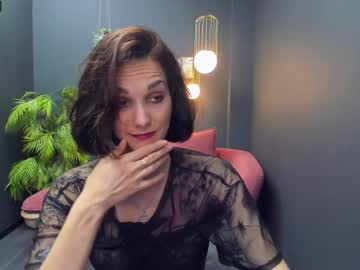 girl
        mirandaglow cam image #2301091
