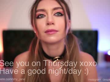 girl
        shy_jane cam image #2308367