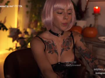 girl
        effyloweell cam image #75298