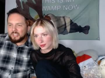 couple
        secret_spot cam image #3138544