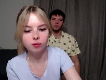 couple Milf & Teen Sex Cam Girls with welly_berry